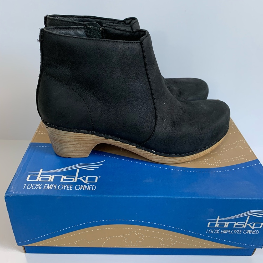 Dansko Nubuck Maria Bootie